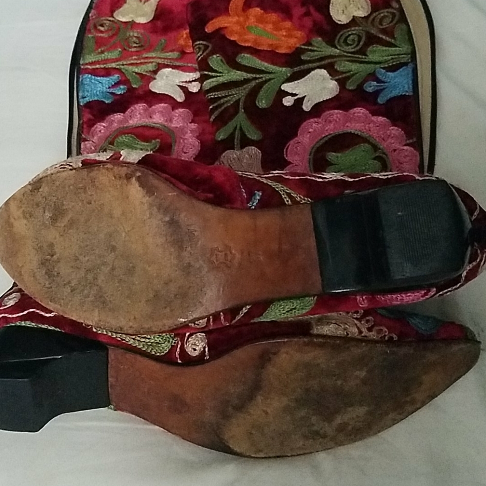 Vintage Anthropologie velvet embroidered boots - Picture 13 of 13